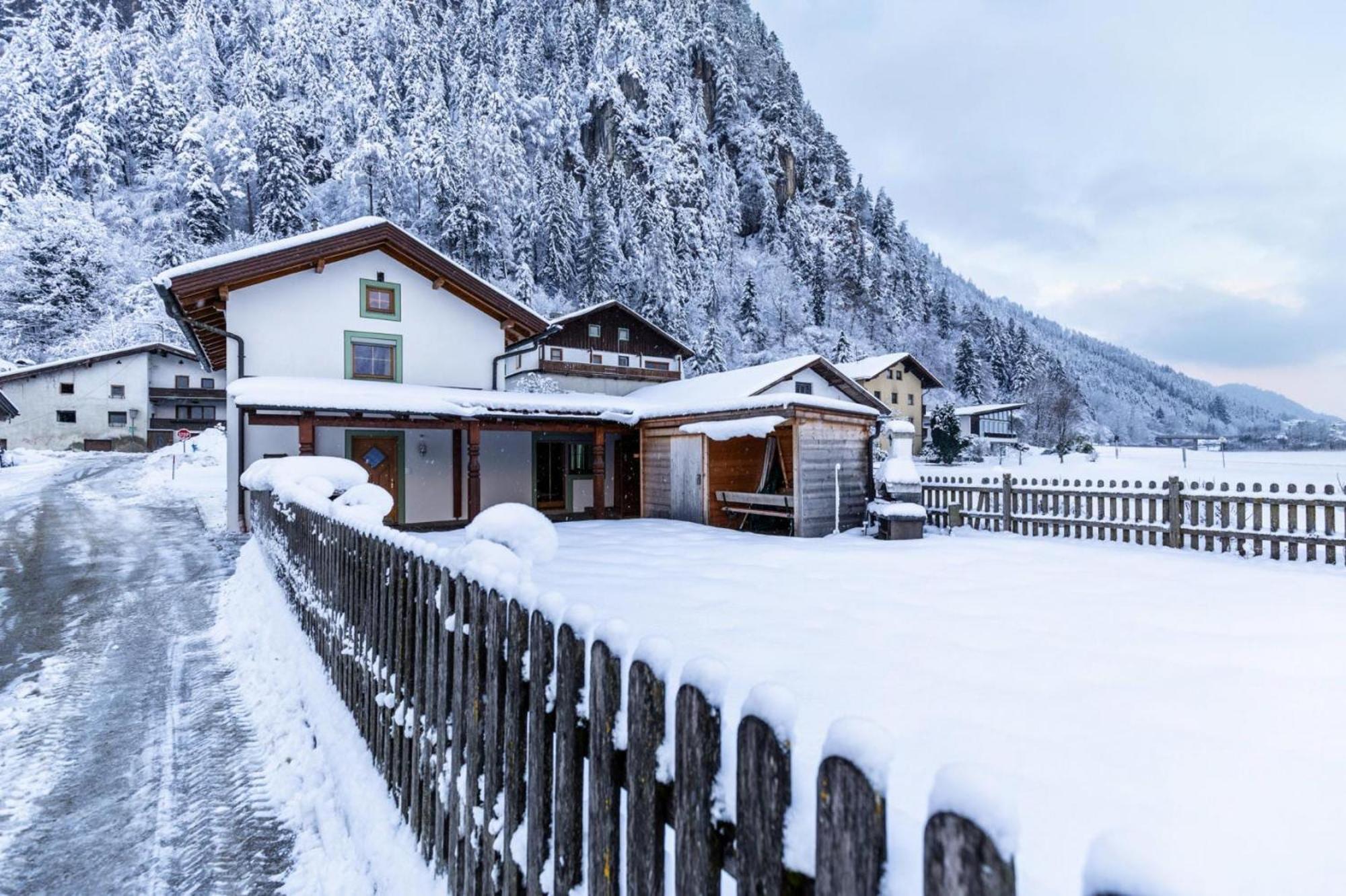 holiday home, Strass im Zillertal Exterior foto